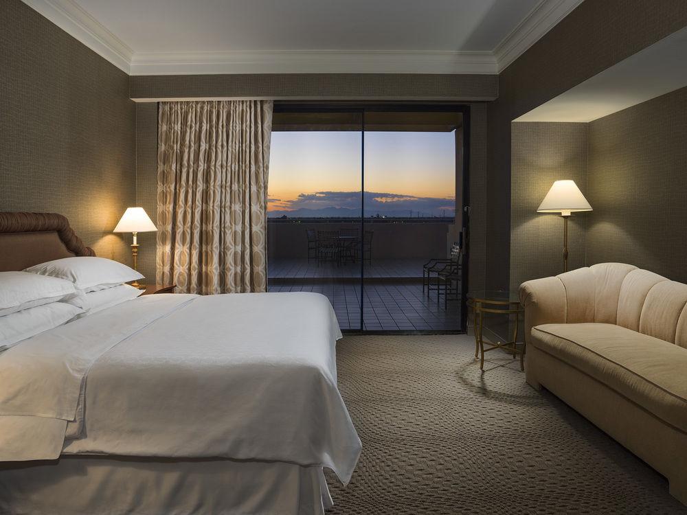 Sheraton Crescent Hotel Phoenix Buitenkant foto