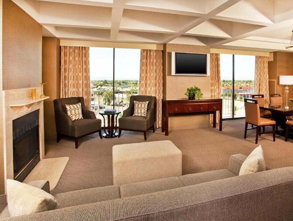 Sheraton Crescent Hotel Phoenix Buitenkant foto