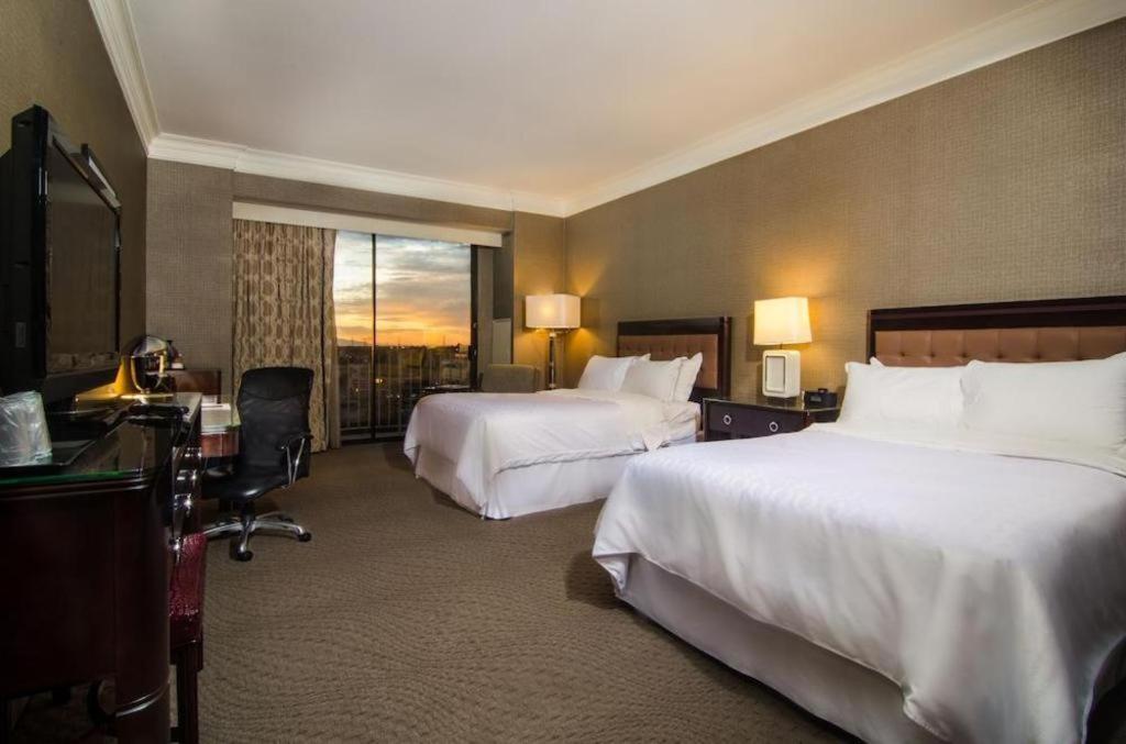 Sheraton Crescent Hotel Phoenix Buitenkant foto