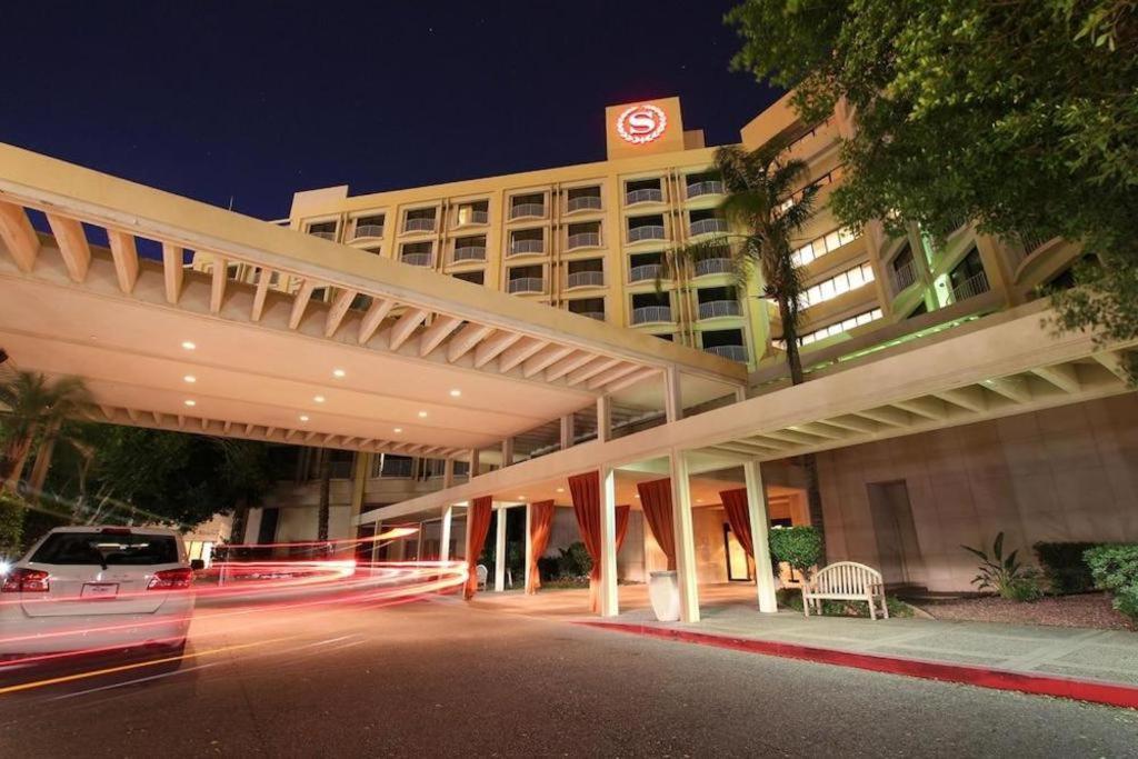 Sheraton Crescent Hotel Phoenix Buitenkant foto