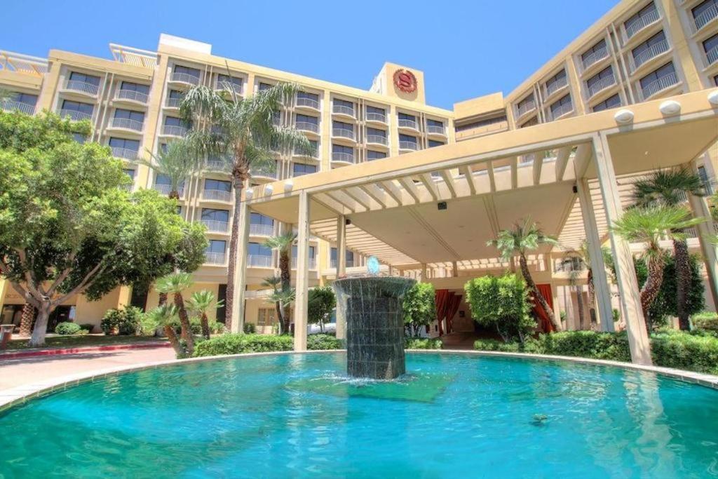 Sheraton Crescent Hotel Phoenix Buitenkant foto